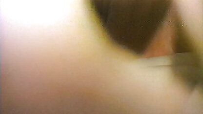 დიდი კუდი იაპონური ანიმე ხვრელი ჩაქუჩით სილამაზის ყავისფერი თვალები